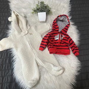 Newborn snowsuit and zip up hoodie. [1F].